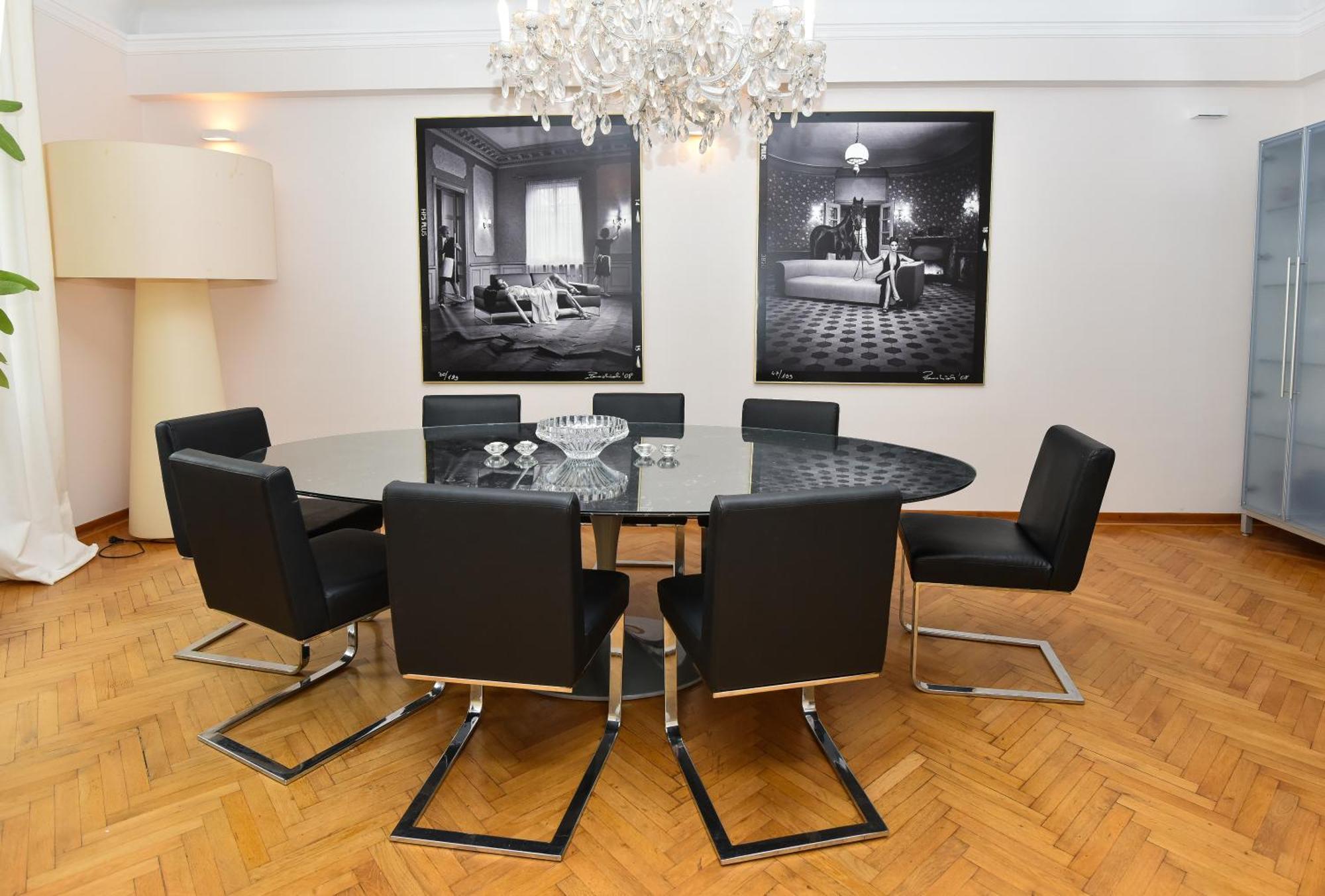 Neoclassical Luxury Apartment Любляна Екстериор снимка
