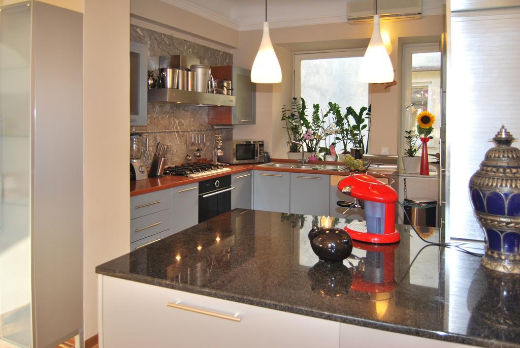 Neoclassical Luxury Apartment Любляна Екстериор снимка